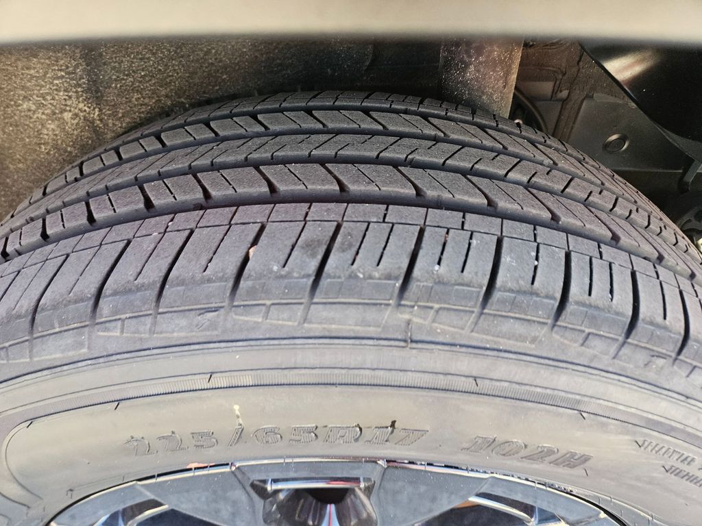 Thumbnail: 2025 Mazda CX-50 - 27