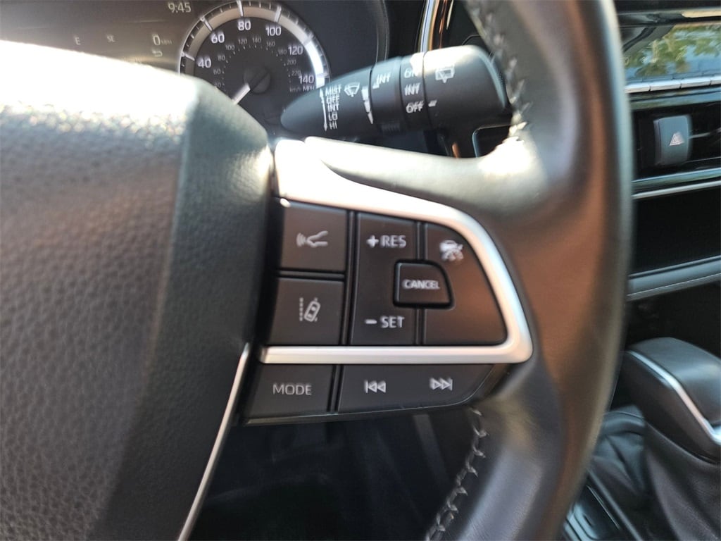 Thumbnail: 2024 Toyota Highlander - 23