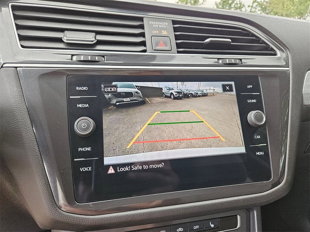 Thumbnail: 2024 Volkswagen Tiguan - 22