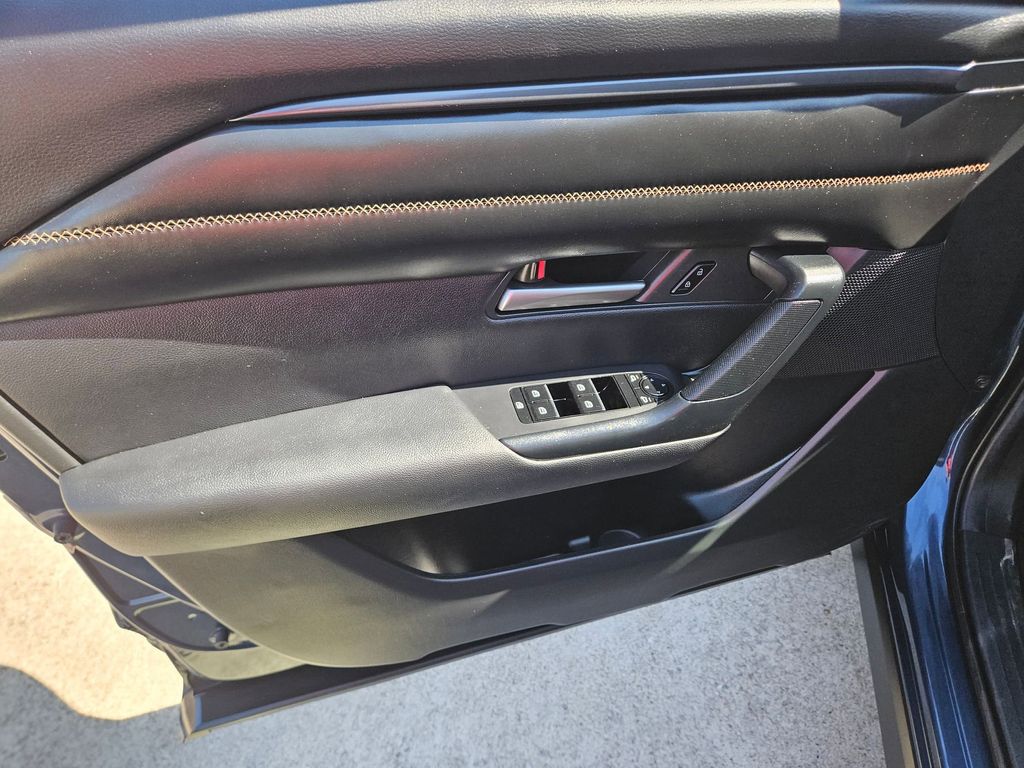 Thumbnail: 2025 Mazda CX-50 - 14