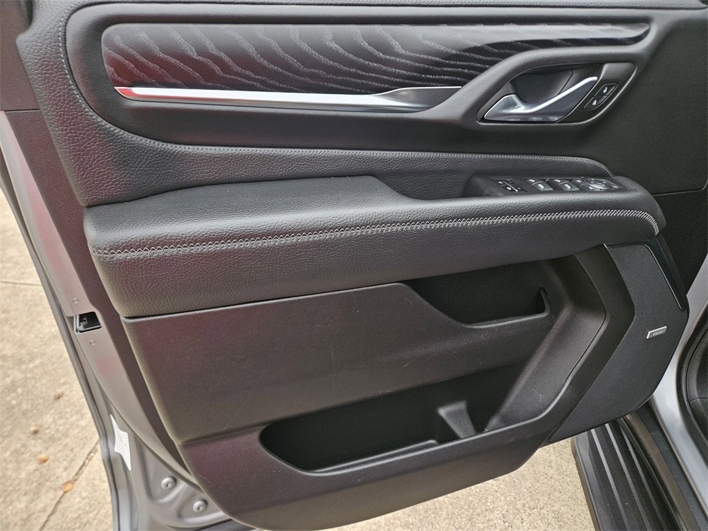 Thumbnail: 2023 GMC Yukon - 14