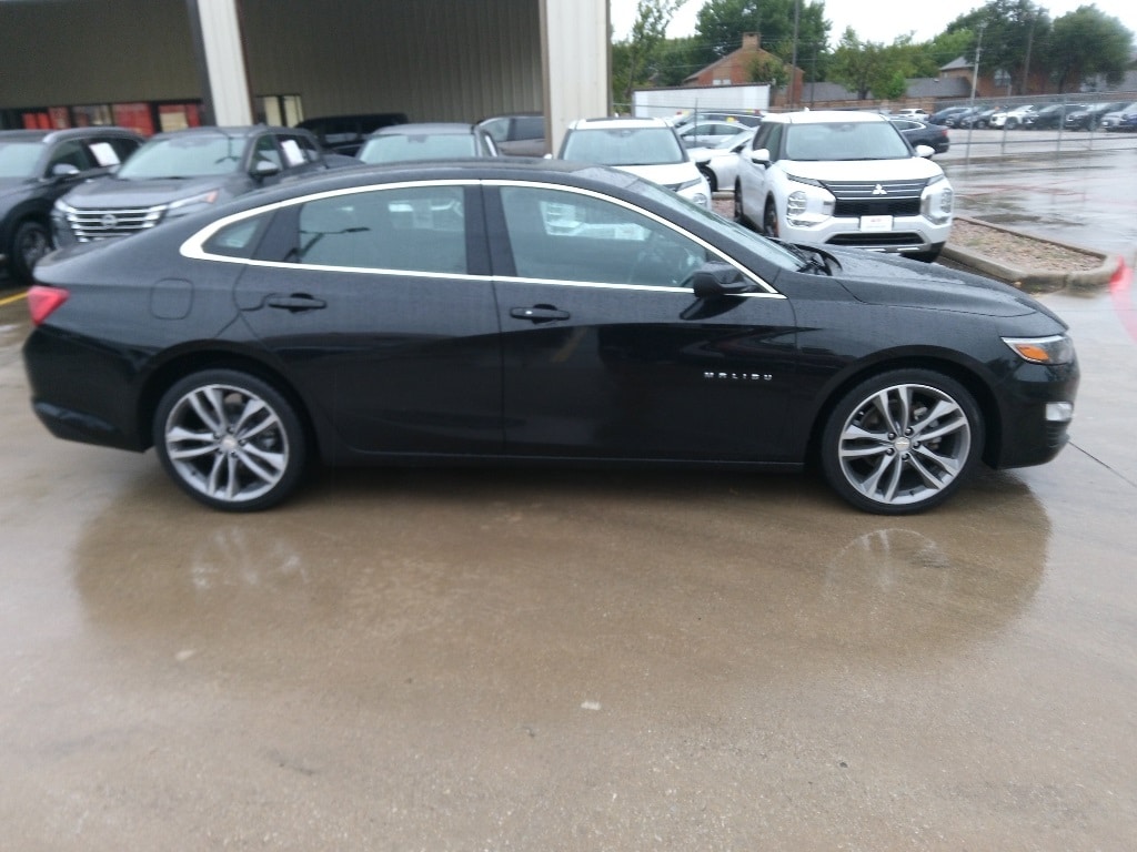Thumbnail: 2023 Chevrolet Malibu - 4