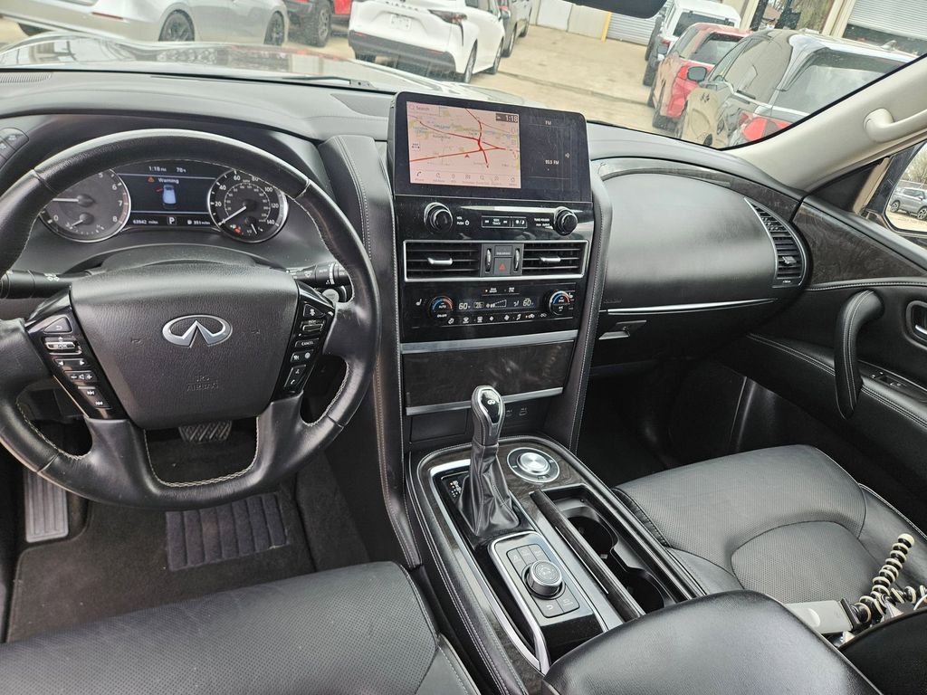 Thumbnail: 2024 INFINITI QX80 - 16