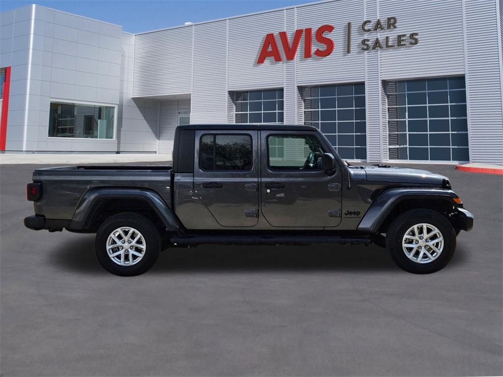 Thumbnail: 2023 Jeep Gladiator - 5