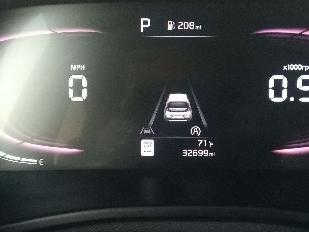 2024 Kia Soul LX photo 2