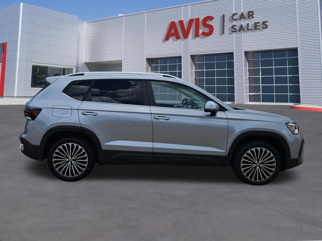 Thumbnail: 2025 Volkswagen Taos - 9