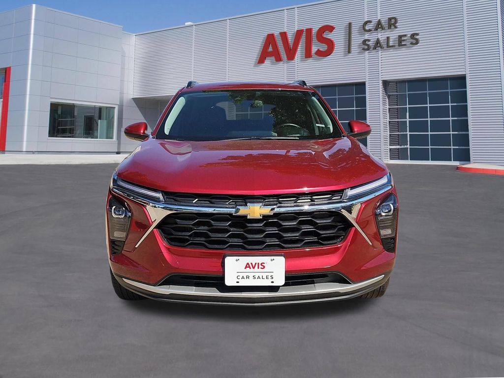 Thumbnail: 2025 Chevrolet Trax - 2