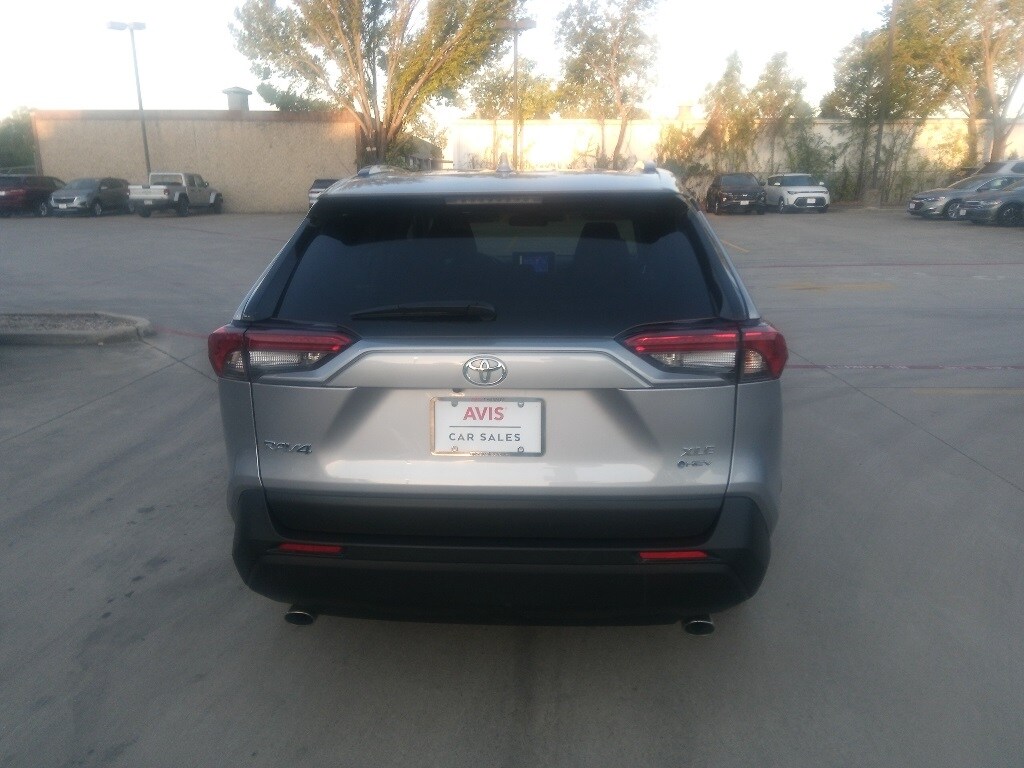 Thumbnail: 2025 Toyota RAV4 - 10