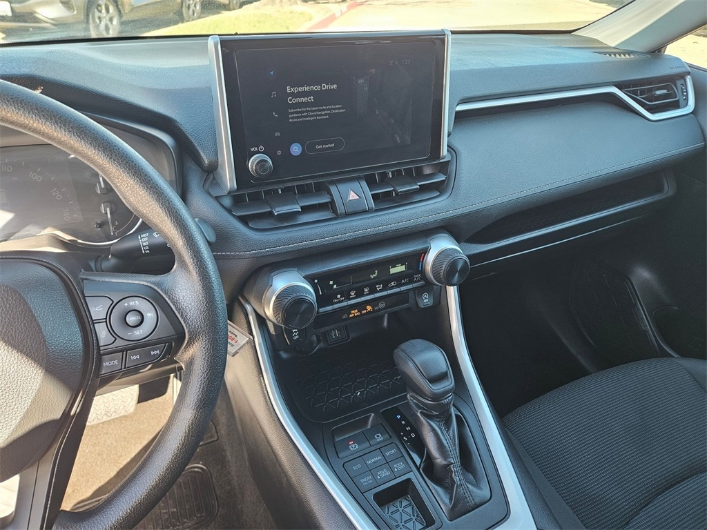 Thumbnail: 2024 Toyota RAV4 - 21