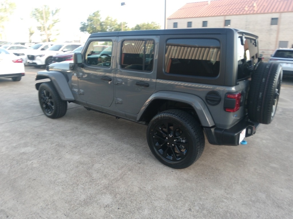 Thumbnail: 2023 Jeep Wrangler - 4