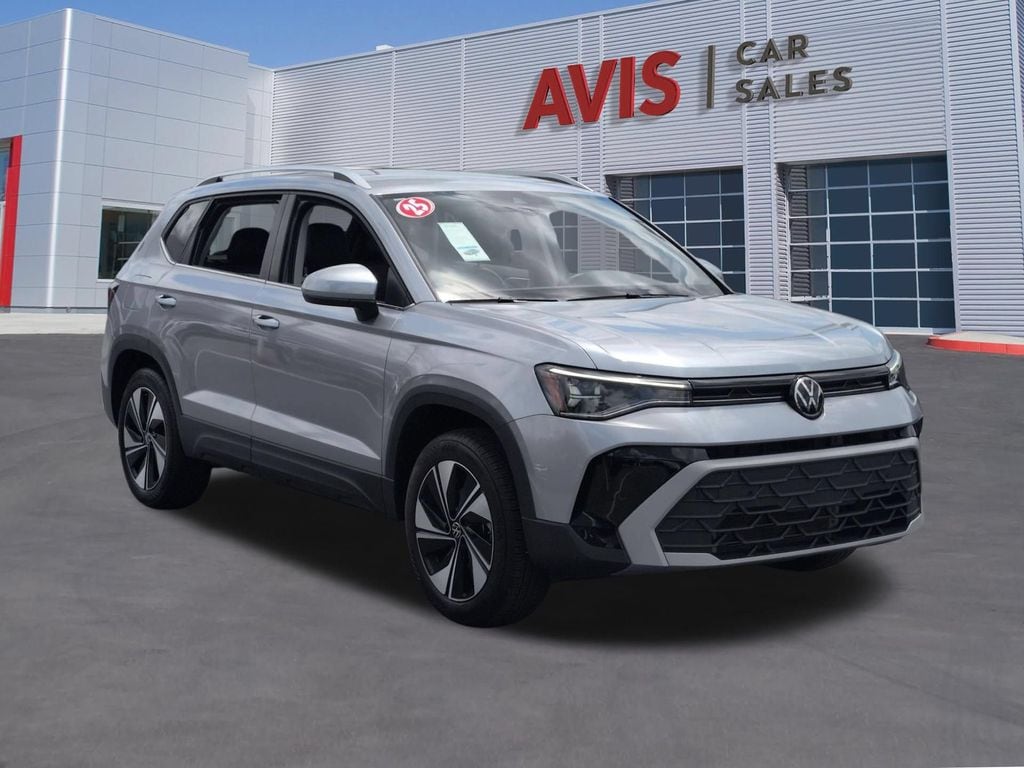 2025 Volkswagen Taos SE - Photo 3