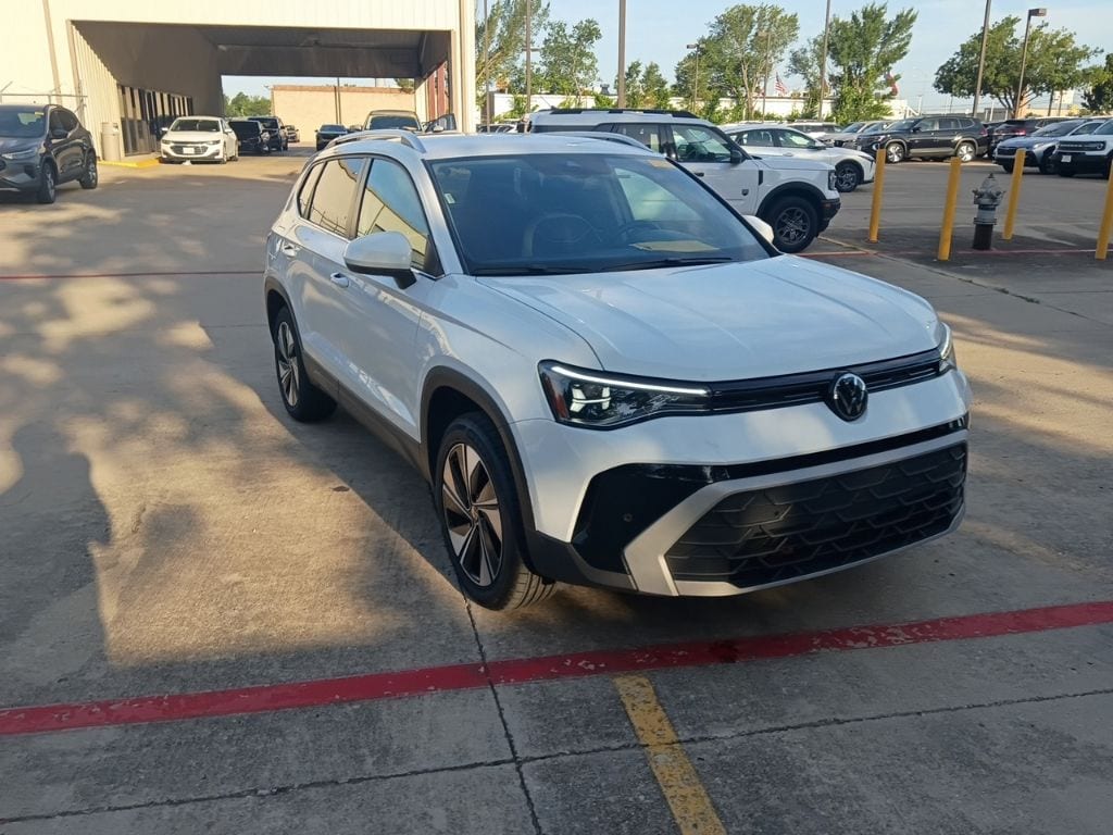 Thumbnail: 2025 Volkswagen Taos - 6