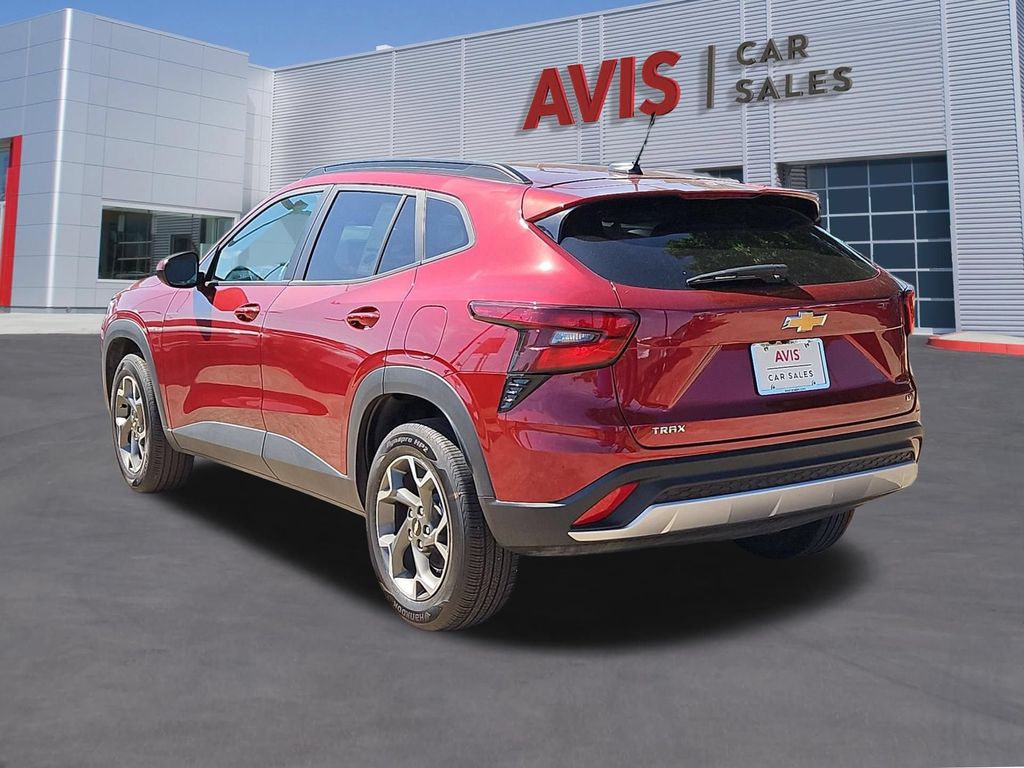 Thumbnail: 2025 Chevrolet Trax - 9