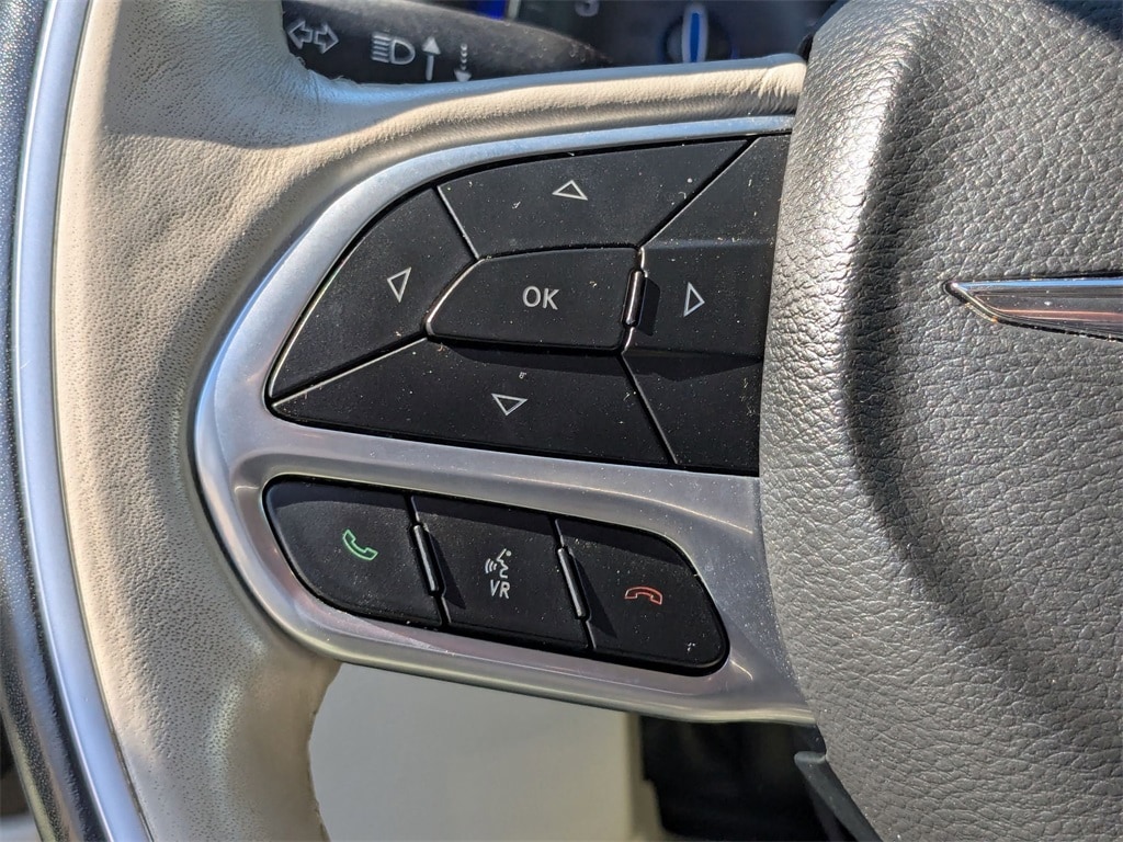Thumbnail: 2021 Chrysler Pacifica - 16