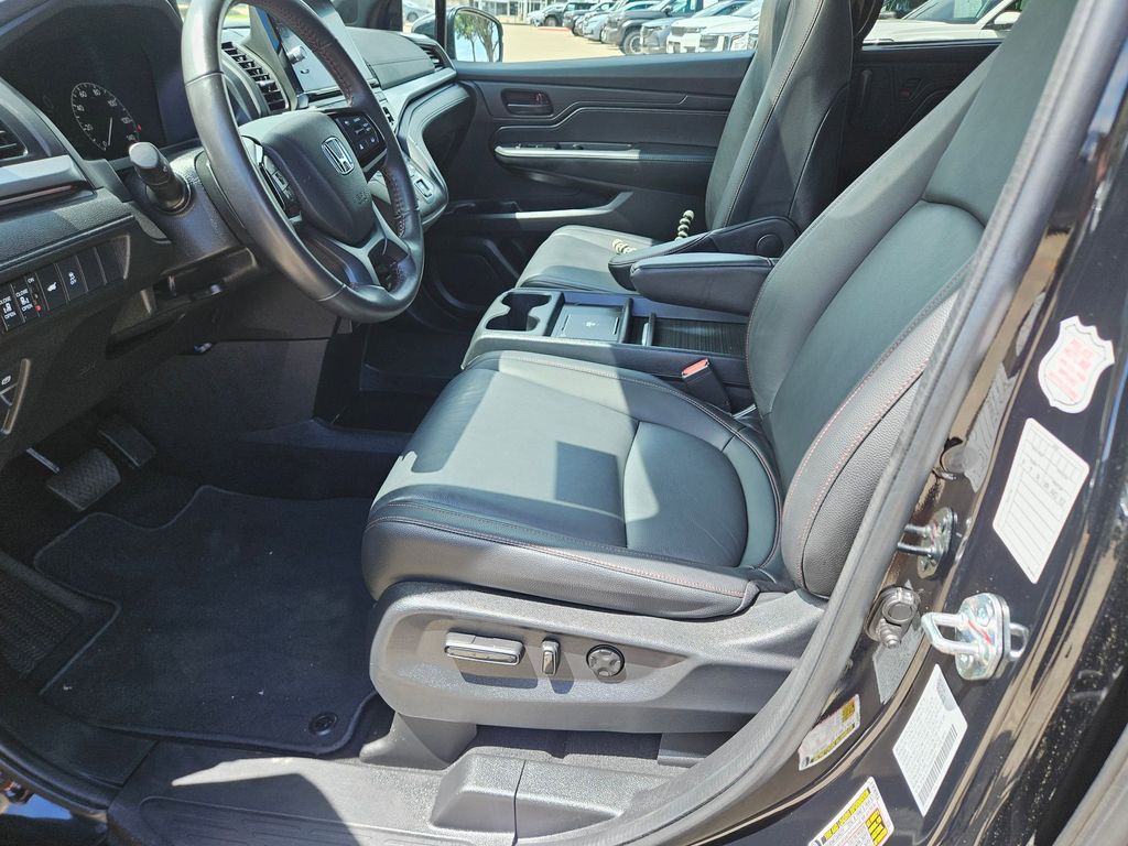Thumbnail: 2025 Honda Odyssey - 11