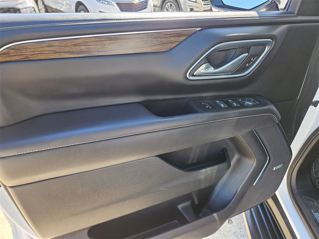 Thumbnail: 2023 Chevrolet Suburban - 10