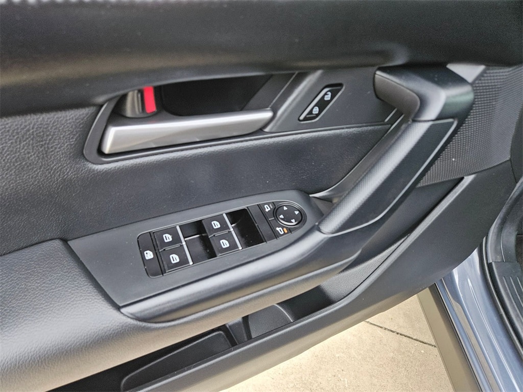 Thumbnail: 2025 Mazda CX-50 - 15