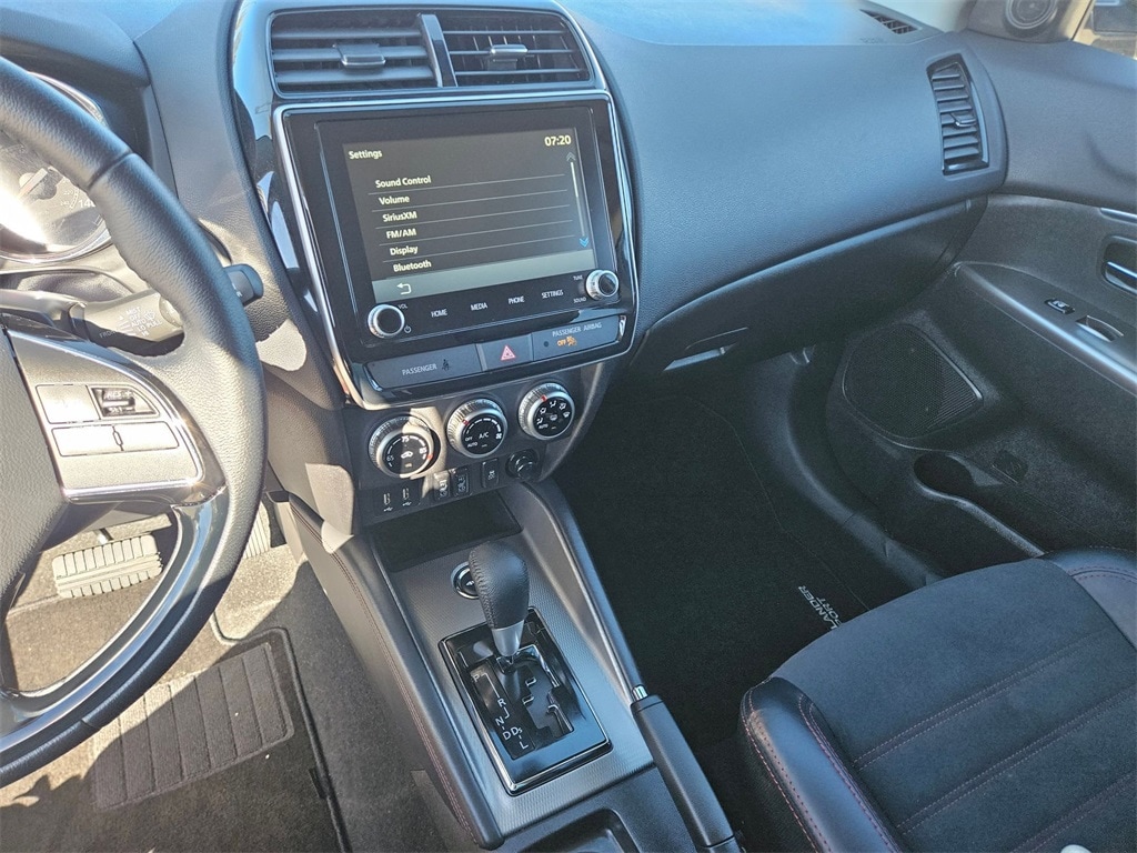 Thumbnail: 2025 Mitsubishi Outlander Sport - 20