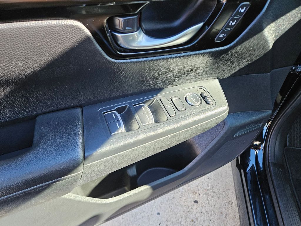 Thumbnail: 2025 Honda CR-V - 15