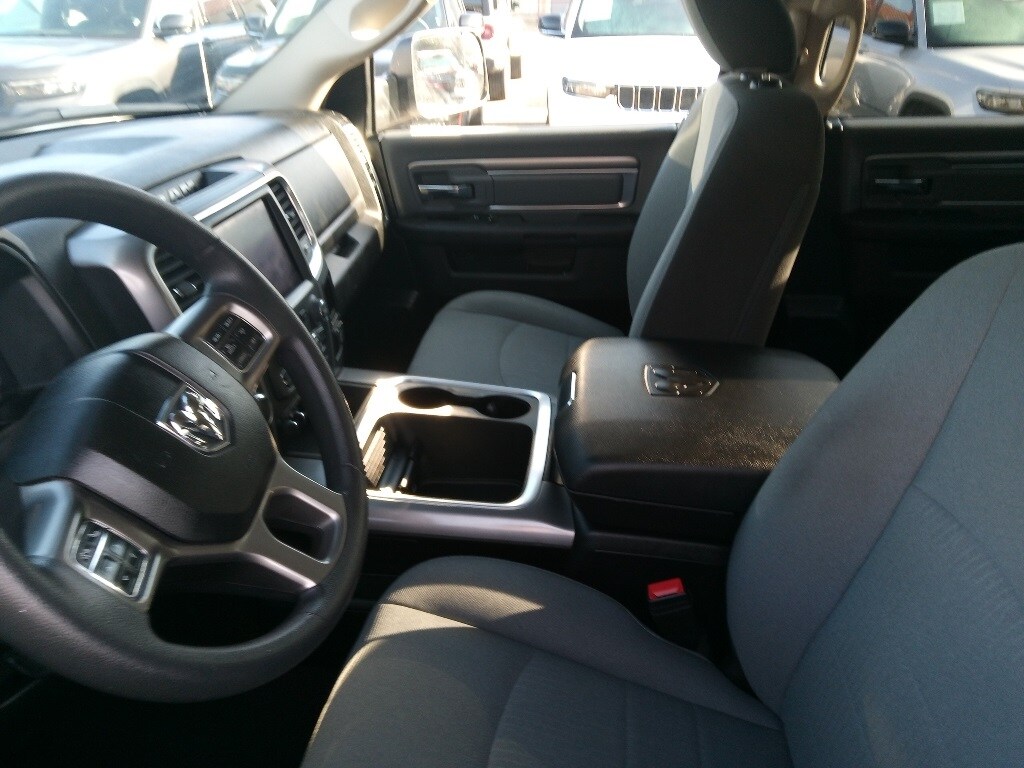 2023 RAM 1500 Classic SLT 9