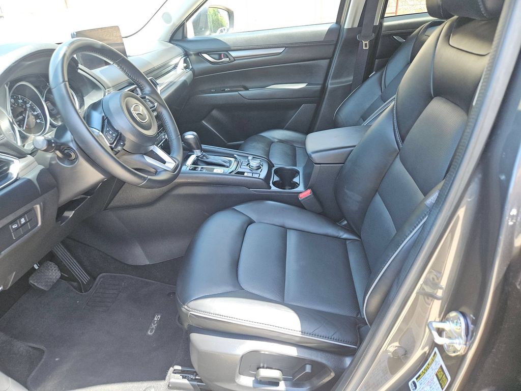 Thumbnail: 2025 Mazda CX-5 - 11