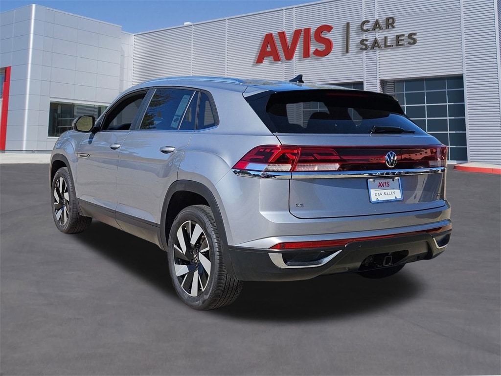 2025 Volkswagen Atlas Cross Sport SE Technology photo 3