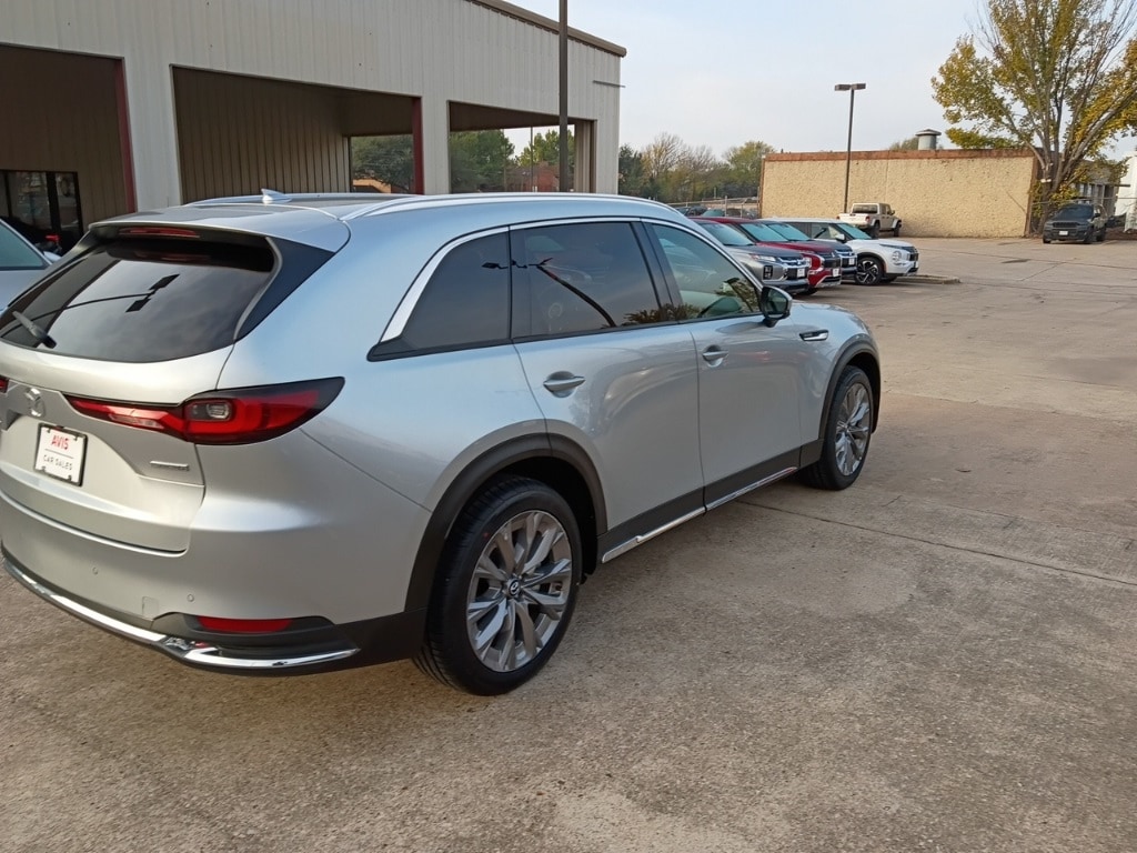 Thumbnail: 2025 Mazda CX-90 - 9