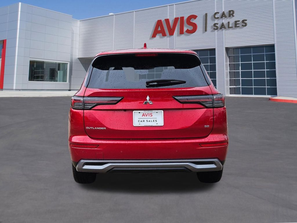 Thumbnail: 2025 Mitsubishi Outlander - 5