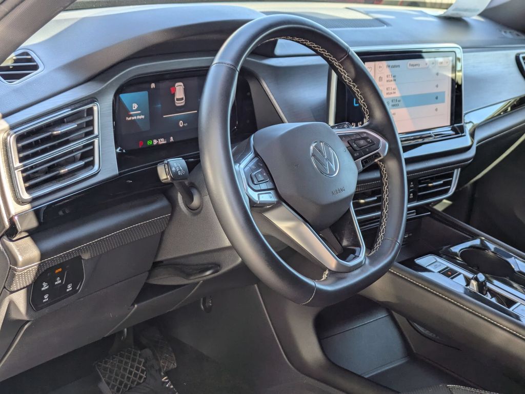 2025 Volkswagen Atlas Cross Sport SE w/Tech - Photo 13