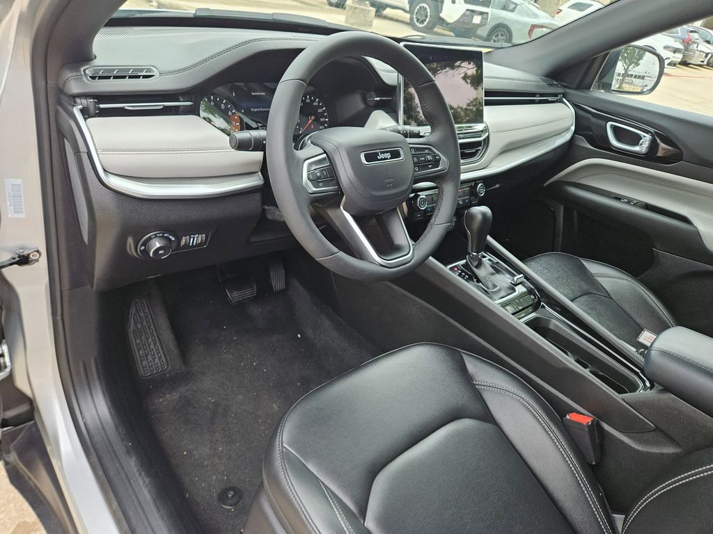 Thumbnail: 2025 Jeep Compass - 13