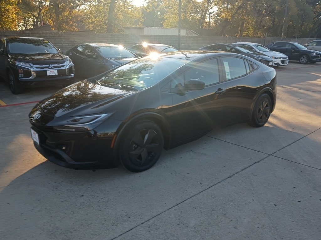 Thumbnail: 2025 Toyota Prius - 1