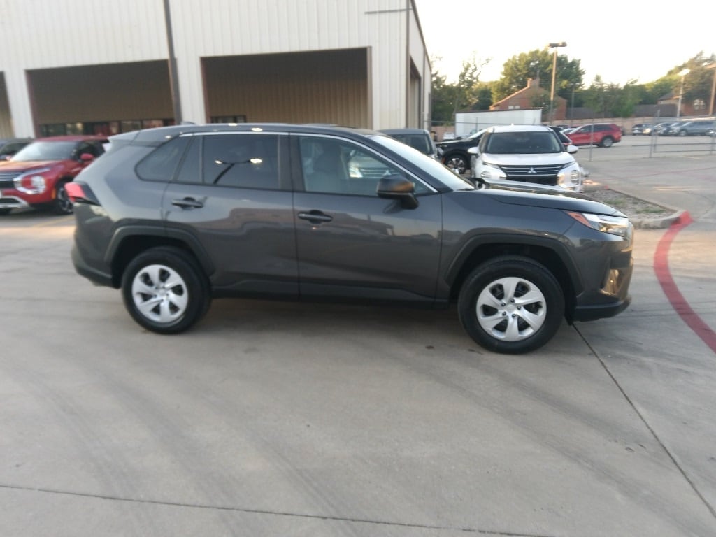 Thumbnail: 2025 Toyota RAV4 - 4