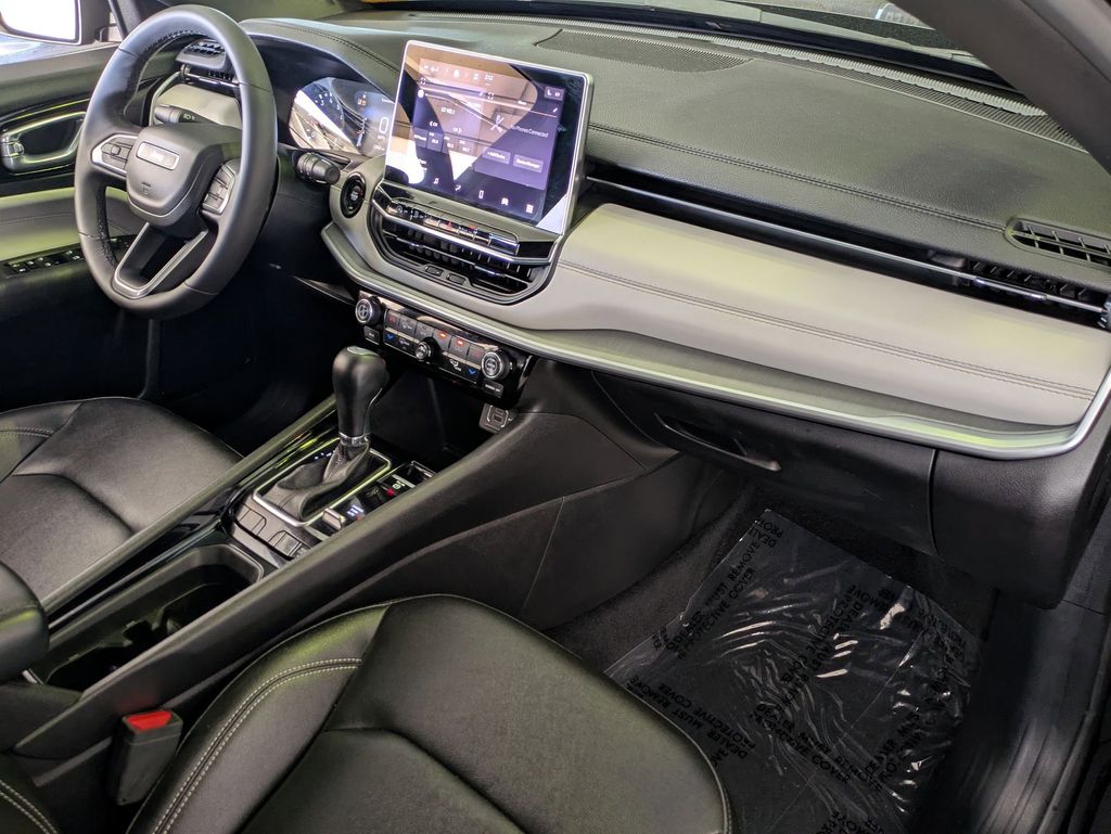 Thumbnail: 2025 Jeep Compass - 29