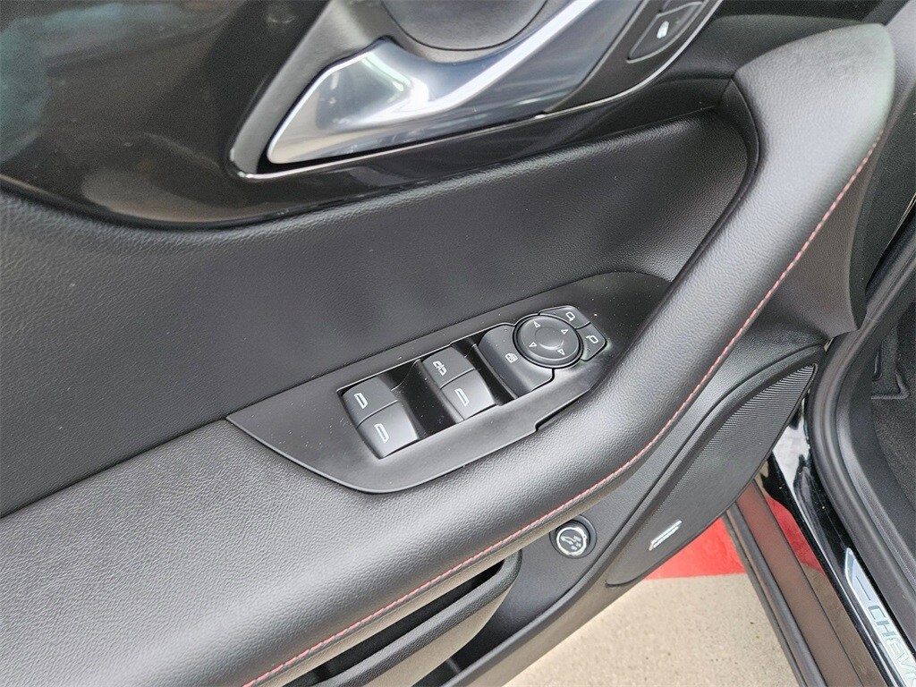 Thumbnail: 2025 Chevrolet Blazer - 14