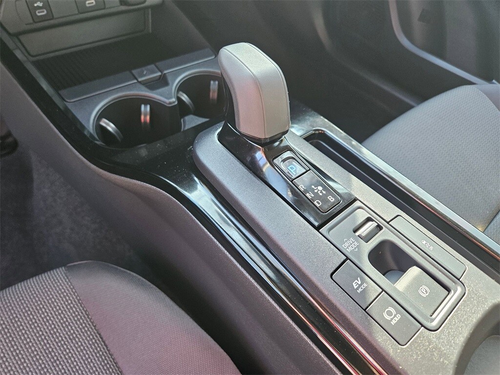 Thumbnail: 2025 Toyota Prius - 25