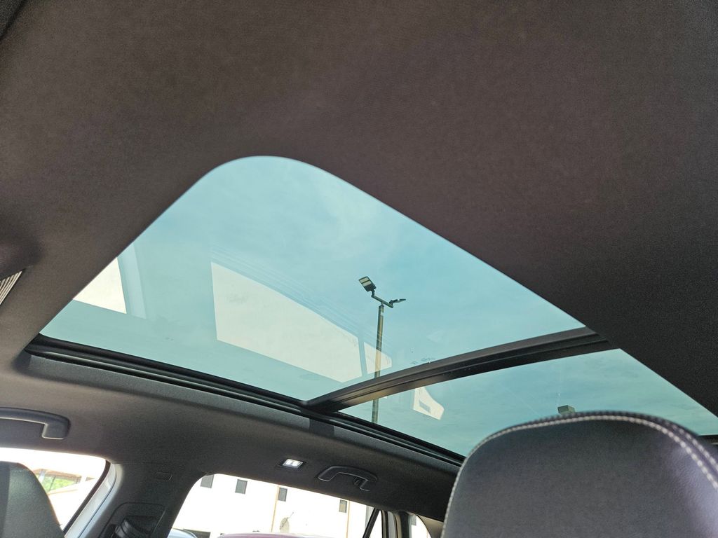 Thumbnail: 2025 Volkswagen Atlas - 23