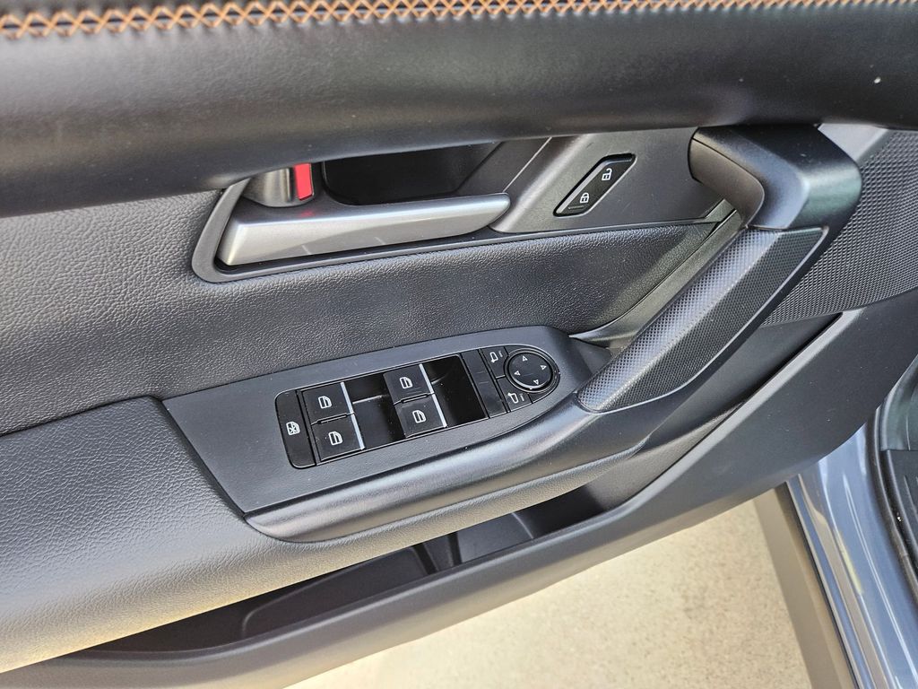 Thumbnail: 2025 Mazda CX-50 - 15