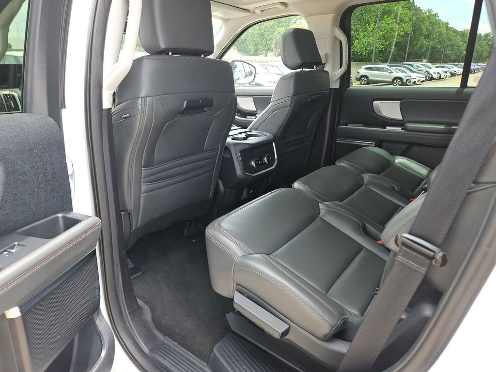 Thumbnail: 2025 Ford Expedition - 28