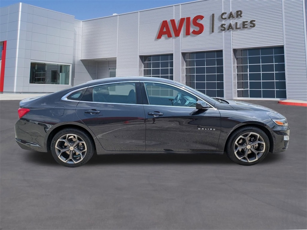 Thumbnail: 2023 Chevrolet Malibu - 5