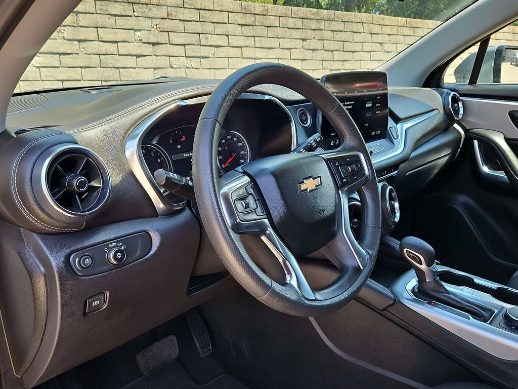Thumbnail: 2025 Chevrolet Blazer - 15