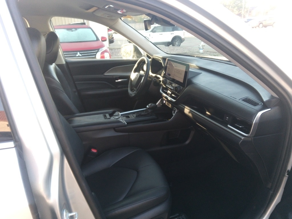 Thumbnail: 2025 Toyota Grand Highlander - 8