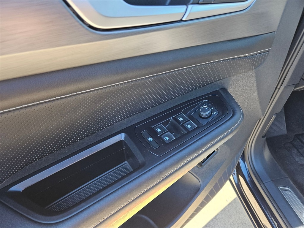 Thumbnail: 2025 Volkswagen Atlas - 14