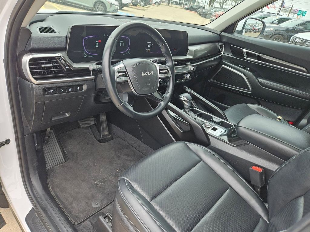 Thumbnail: 2025 Kia Telluride - 13