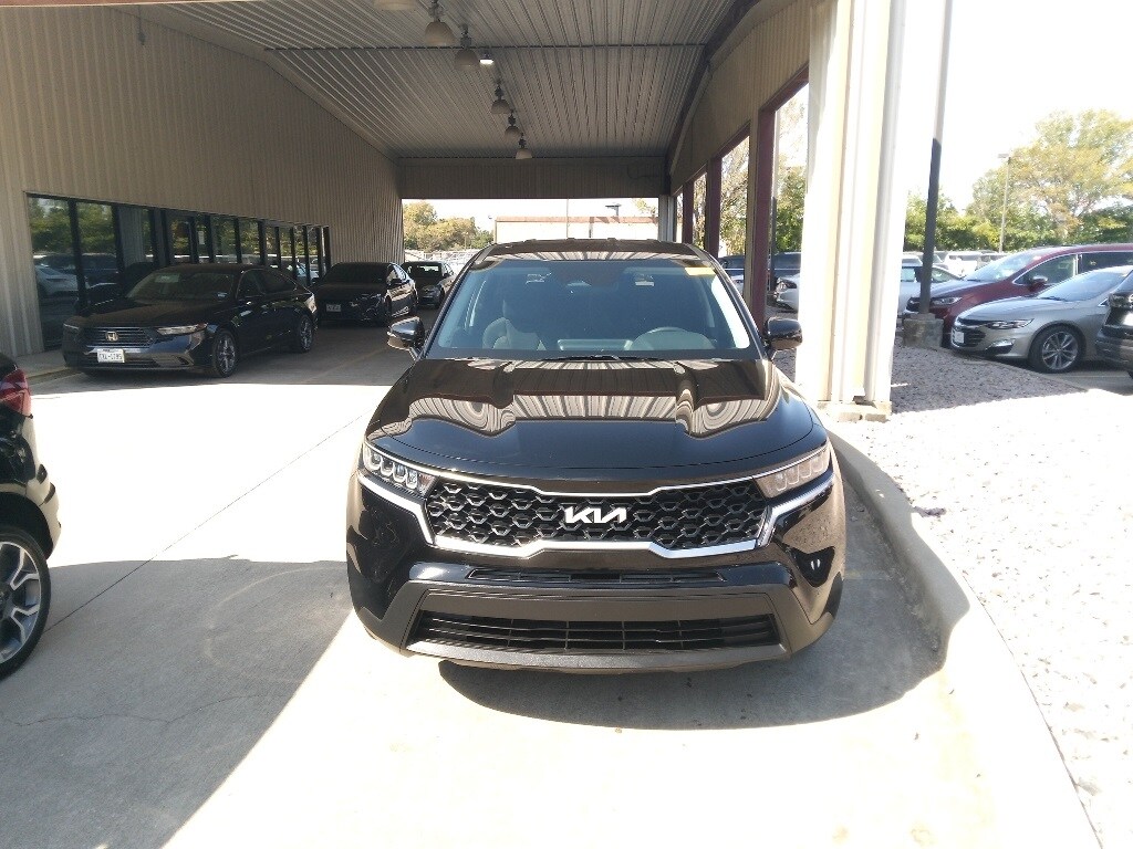 Used 2023 Kia Sorento For Sale at AVIS Car Sales VIN 5XYRG4LC1PG208103