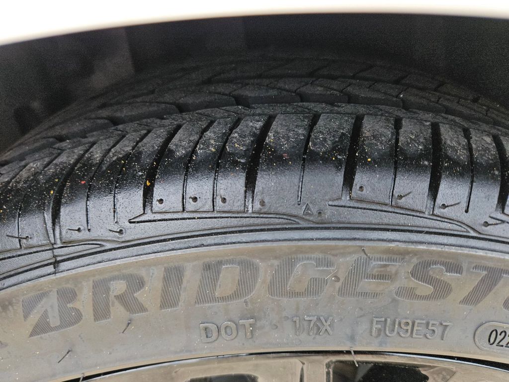 Thumbnail: 2025 Toyota Camry - 26