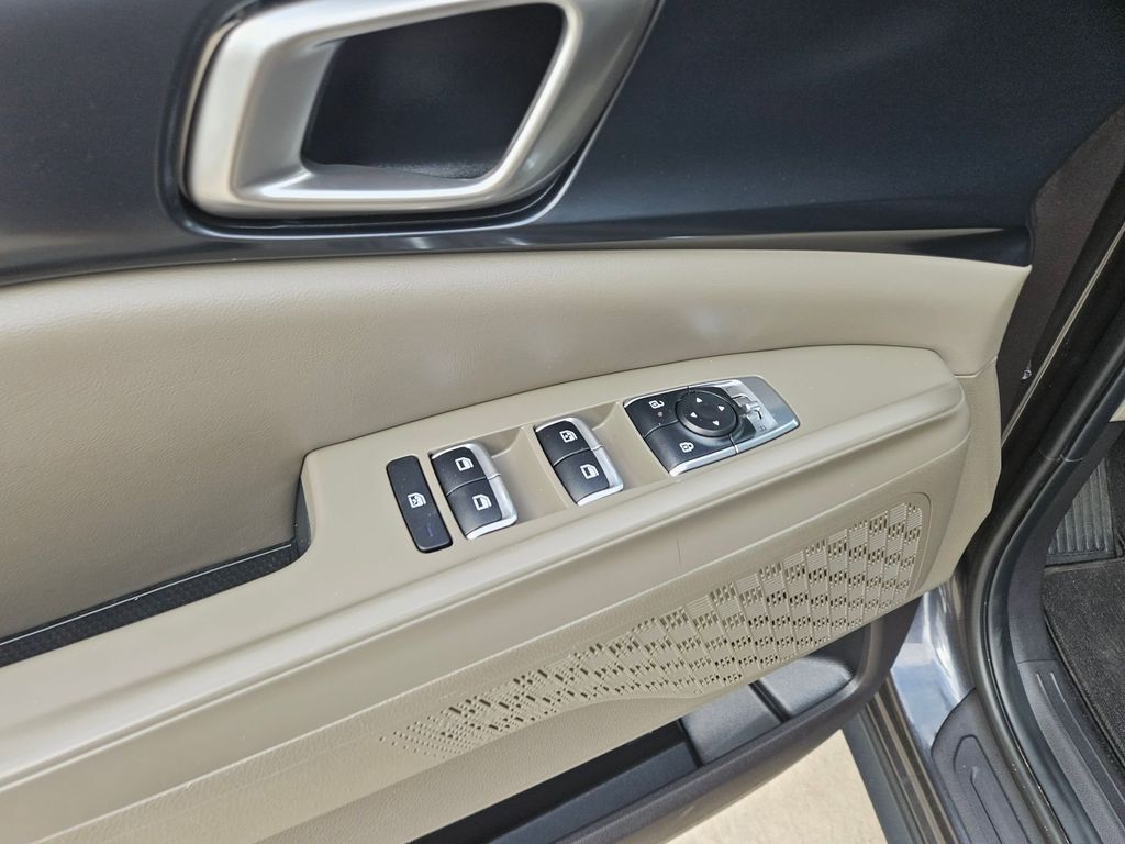 Thumbnail: 2025 Kia Carnival - 15