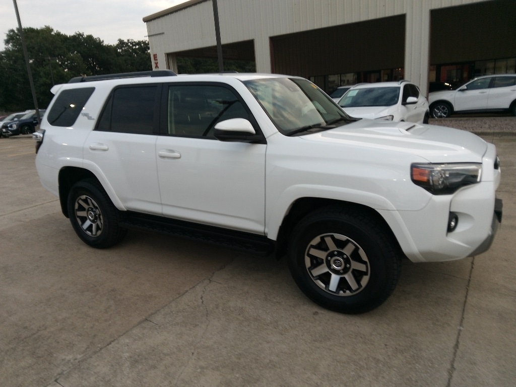 Thumbnail: 2024 Toyota 4Runner - 8