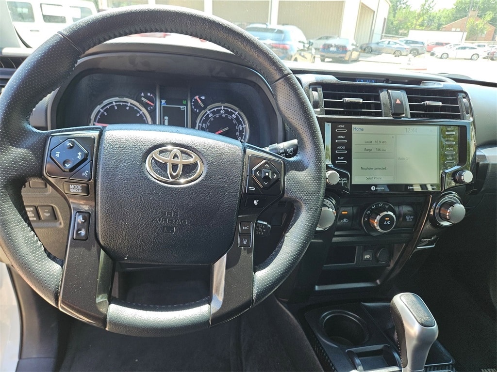 Thumbnail: 2024 Toyota 4Runner - 24
