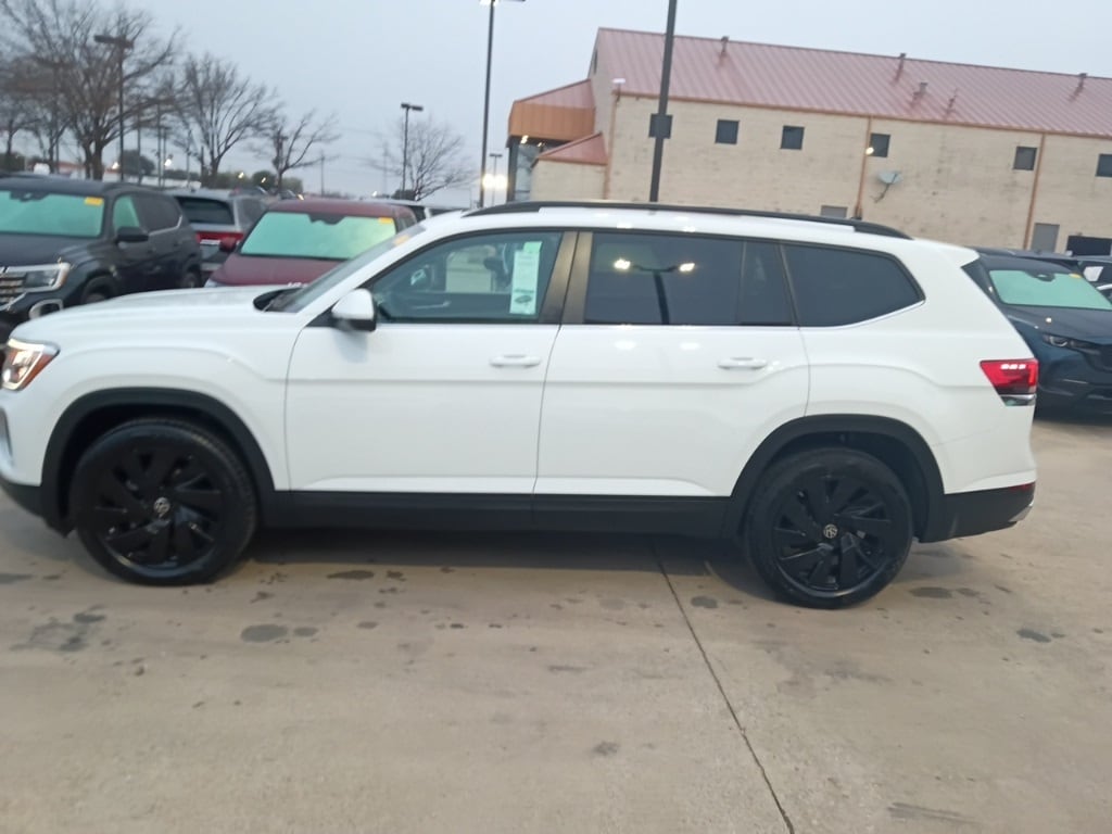 Thumbnail: 2025 Volkswagen Atlas - 4