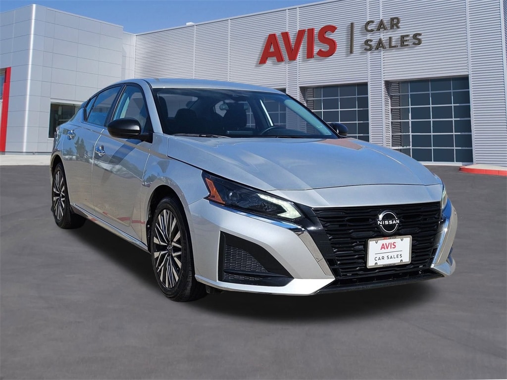 Thumbnail: 2024 Nissan Altima - 3